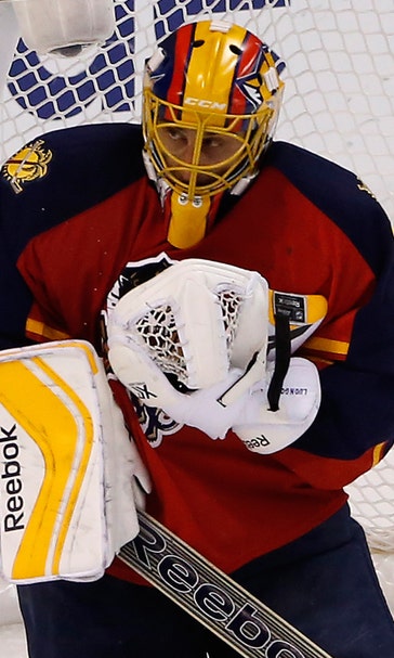 Luongo sharp, Ekblad scores first NHL goal in Panthers' win over Flyers